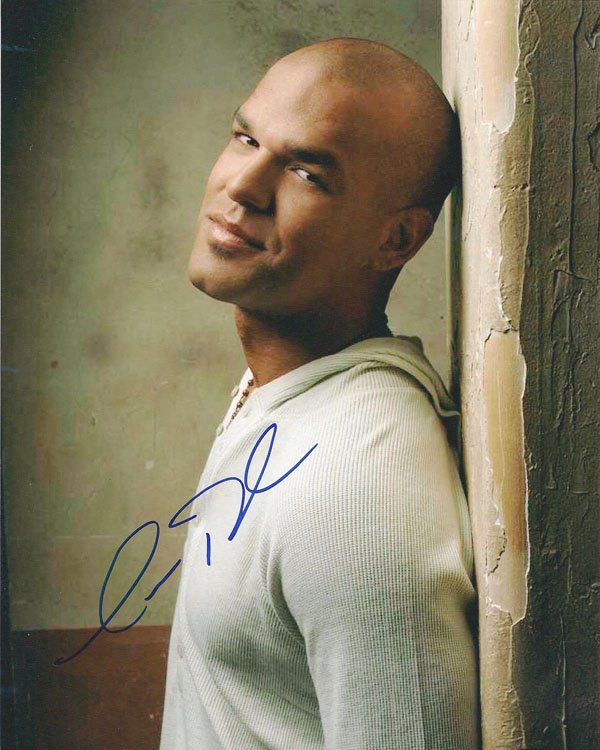 Amaury Nolasco Autographed 8X10 photo