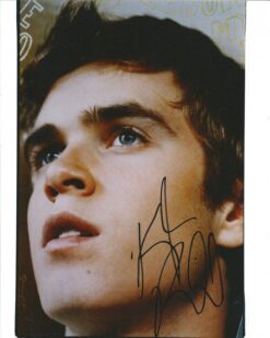 Kyle Riabko Autographed 8X10 photo