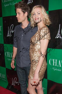 Yvonne Strahovski Autographed 8x10 photo - Image 5