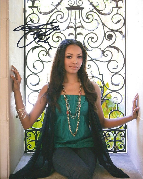 Kat Graham Autographed 8x10 Photo