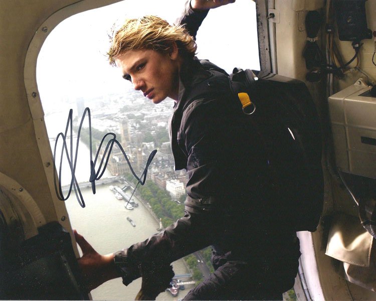 Alex Pettyfer Autographed 8x10 Photo