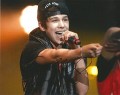Austin Mahone Autographed 8×10 photo