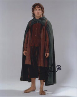Elijah Wood Autographed 8×10 photo