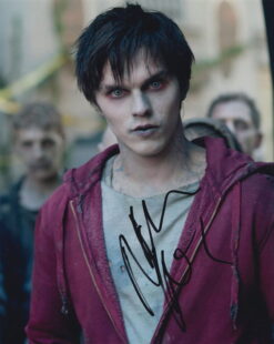 Nicholas Hoult Autographed 8×10 photo
