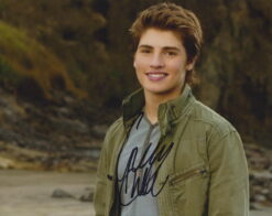 Gregg Sulkin Autographed 8x10 Photo