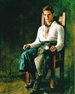 Sam Claflin Autographed 8×10 photo