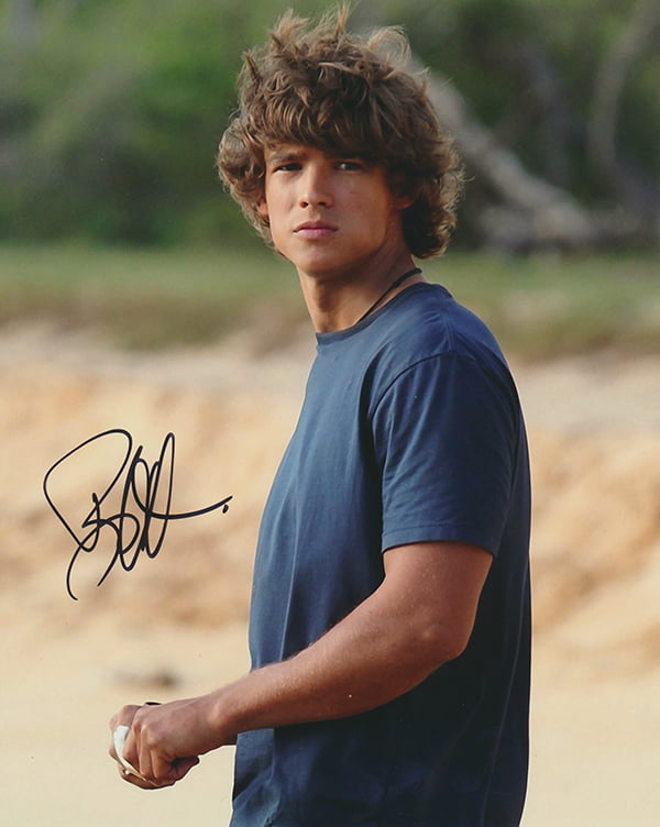 Brenton Thwaites Autographed 8×10 photo
