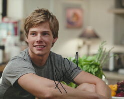 Hunter Parrish Autographed 8×10 photo