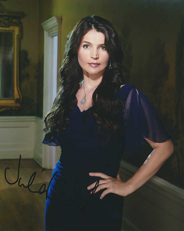 Julia Ormond Autographed 8×10 photo