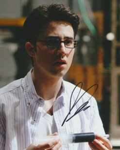 Josh Zuckerman Autographed 8×10 photo