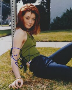 Alyson Hannigan Autographed 8×10 photo
