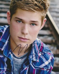Mason Dye Autographed 8×10 photo