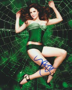 Mary-Louise Parker Autographed 8×10 photo